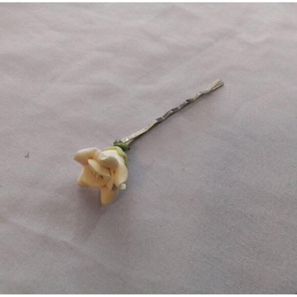 Vintage Rose Flower Hair Bobby Pin - Picture 1 of 4